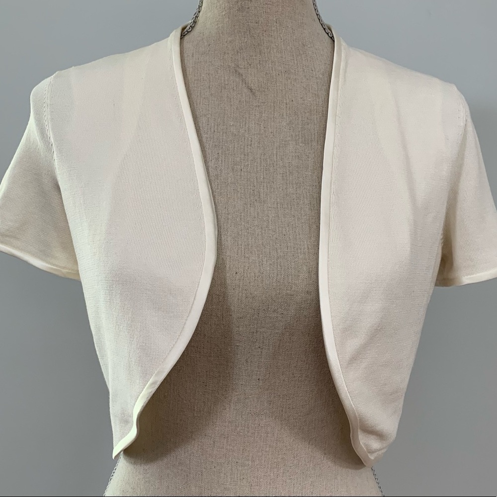 ❤️NWT $68 Ann Taylor Ivory Bolero/Shrug Sweater – Sz S